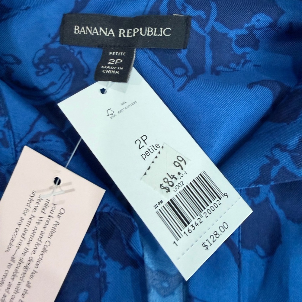 NWT Banana Republic Romper Womens Sz 2P Blue Floral Satin Shorts Shortall - Picture 3 of 8